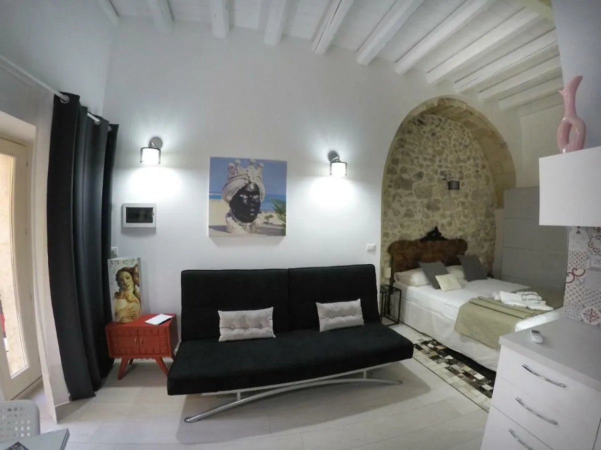 Ammira 0*, Syrakus Italien