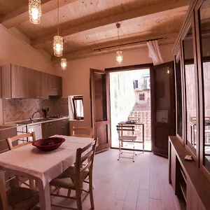 Apartment Aura Ortigia, Syracuse